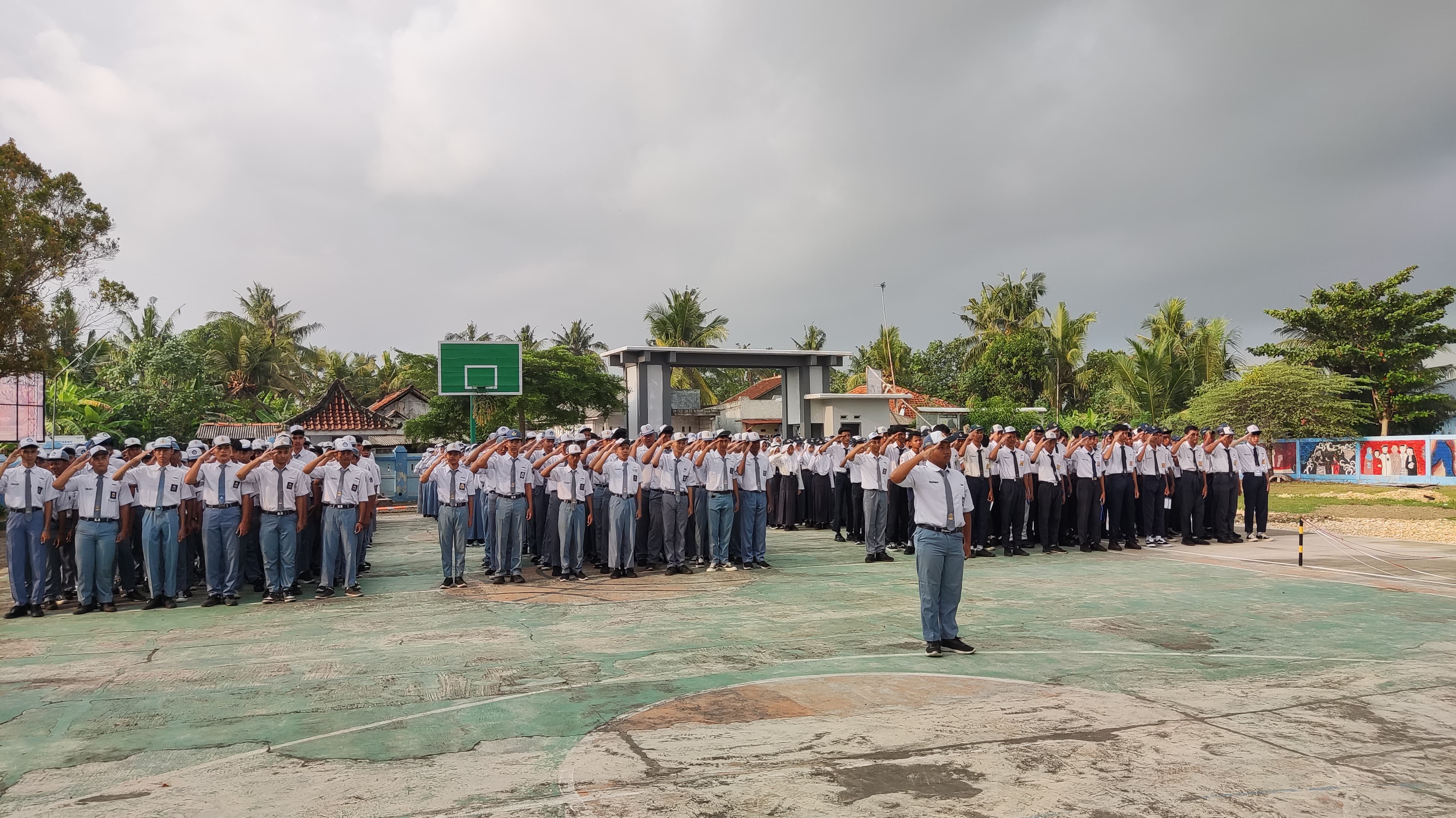 Upacara Pembukaan MPLS Ramah SMA Negeri 1 Patimuan Tahun Pelajaran 2025/2026