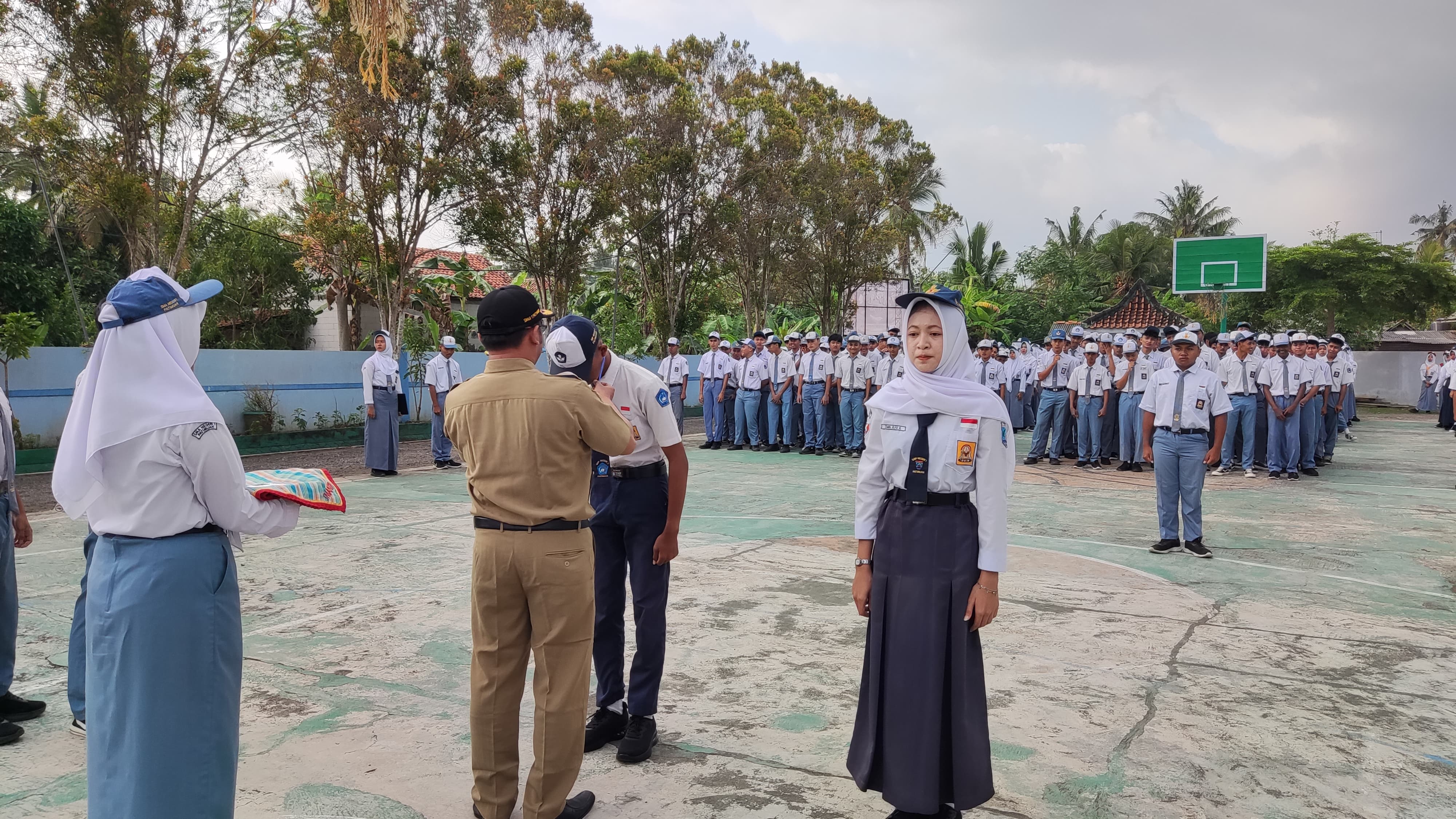 Upacara Pembukaan MPLS Ramah SMA Negeri 1 Patimuan Tahun Pelajaran 2025/2026