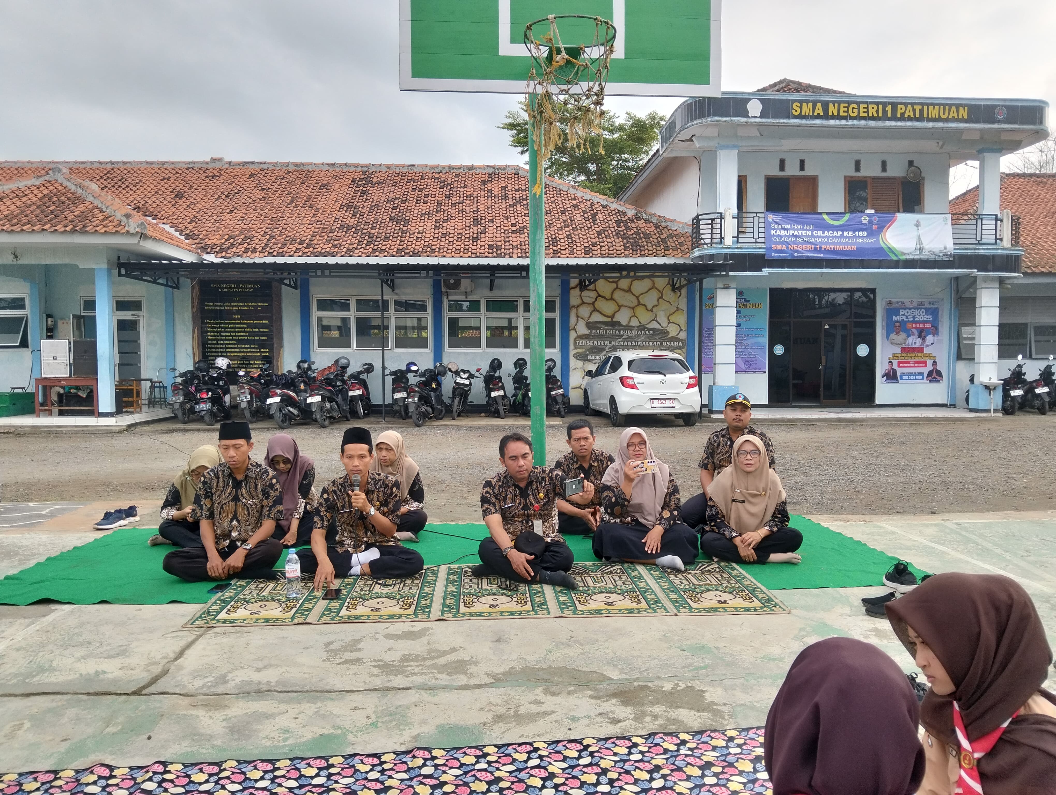 Program KOKURIKULER - SMA Negeri 1 Patimuan Program KOKURIKULER - SMA Negeri 1 Patimuan
