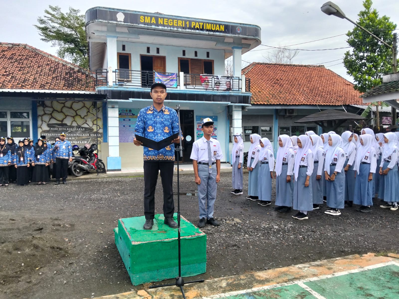 Upacara Peringatan Hari Pahlawan Tahun 2025 Upacara Peringatan Hari Pahlawan Tahun 2025